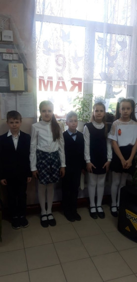 Школа приняла участие в акции «Окна Победы».